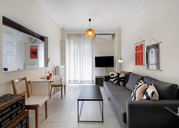 #FLH - Ethnic Flat, St Dimitrios